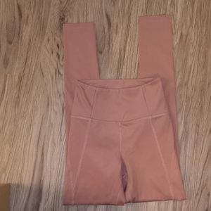 girlfriend collective rose quartz sz XS leggings
